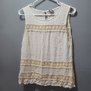 Merona Cream Colored Sleeveless Top S